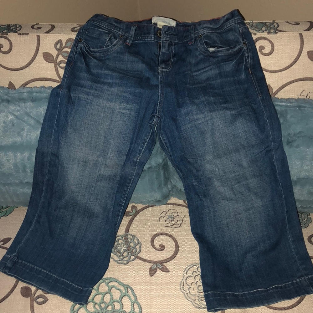 Maurice’s Capri’s